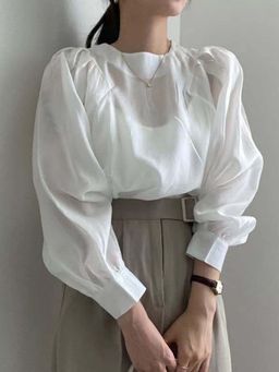 Outzidr - White Puff Sleeves Side Pleated Detail Top