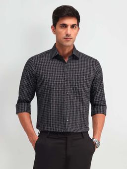 Arrow - Black Checks Cotton Slim Fit Shirt