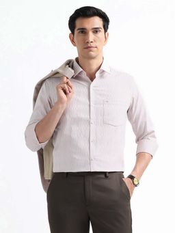 Arrow - Pink Self Design Cotton Slim Fit Shirt