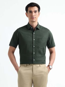 Arrow - Green Solid Cotton Regular Fit Shirt