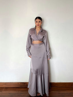 Qua - Grey Convertible Wrap Satin Shirt