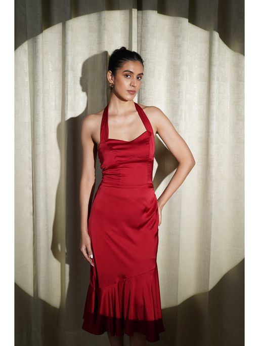 silk dress one piece Elegant silk dress Available #valentines medium/large silk material one piece available only k399 0975123209 online store, Lusaka we deliver country wide at a fee