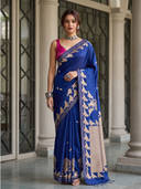 Navy Blue color option, Currently selected