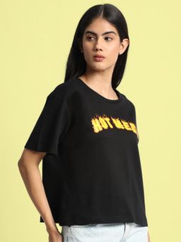 Bene Kleed - Women Typography Drop-Shoulder Sleeves Pure Cotton Oversized T-shirt