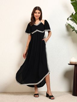Deebaco - Black Sweet Heart Halter Neck with Bell Sleeve Women A-Line Slit Maxi Dress
