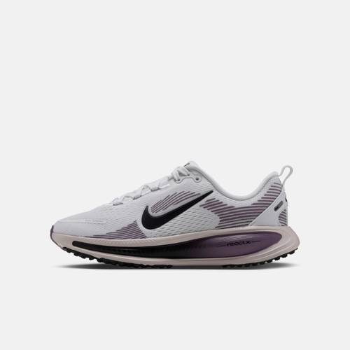 Nike Vomero 18 Older Kids' Road Running Shoes