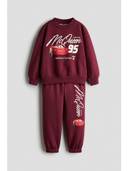 Maroon color option, Currently selected