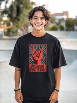 Bewakoof - Men's Jet Black Aint I So Cool Graphic Printed Oversized T-shirt