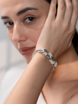 House of D'oro - Women White & Silver Link Handcrafted Chunky Bracelet