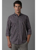 Maroon color option, Currently selected