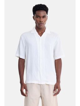 Snitch - White Textured Half Sleeves Boxy Resort/Vacation Shirt for Men