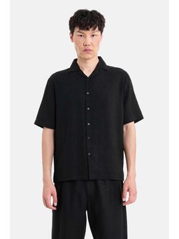 Snitch - Black Textured Half Sleeves Boxy Resort/Vacation Shirt for Men