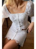 White color option, Currently selected