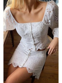 NA-KD - Pocket Detail Anglaise Mini Skirt - White