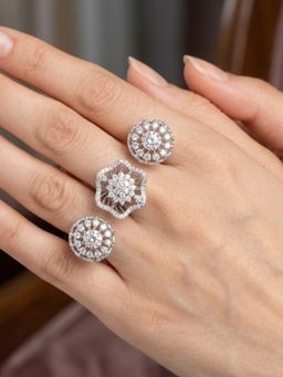 Nuyug - Floral Bloom Diamond Ring