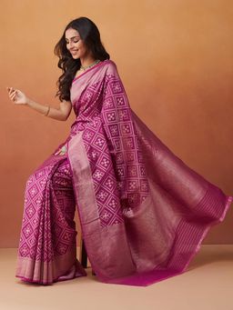 Fabindia - Pink Cotton Silk Blend Woven Sari
