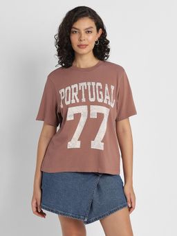 American Eagle - Brown Oversized Destination Graphic T-Shirt