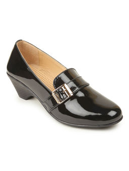 VALIOSAA - Solid Black Pumps