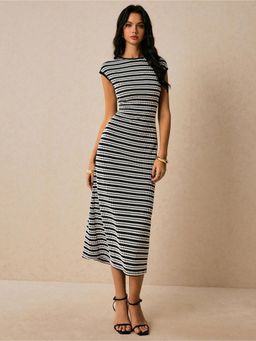 Miakee - Dahlia Midi Dress