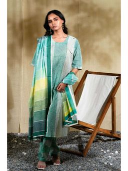 Banana Labs - Women Marina Graded Dupatta