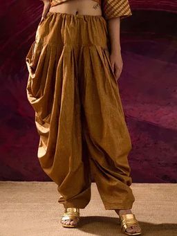 Banana Labs - Women Aurum Auric Line Dhoti
