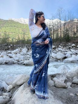 Sundarii - Women's Blue Dilkash Dabu Kota Doria Saree without Blouse