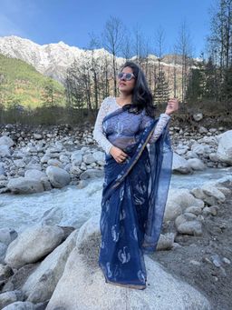 Sundarii - Women's Blue Neelam Dabu Kota Doria Saree without Blouse