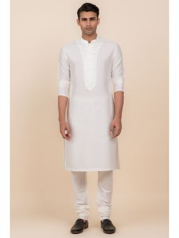 TASVA - White Embroidered Mandarin Neck Thread Work Kurta with Churidar