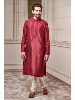 TASVA - Maroon Embroidered Mandarin Neck Embellished/Sequined Kurta with Churidar