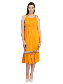 Dodo & Moa - Women Yellow Solid Midi Dress