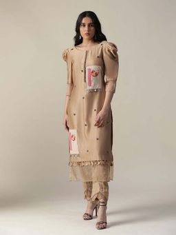 Arpita Sulakshana - Chanderi Embroidered Beige Kurta and Pant with Dupatta