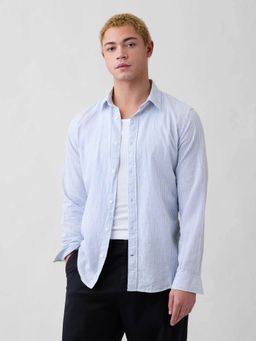 GAP - Men's Vertical Stripes Spread Collar Shirt