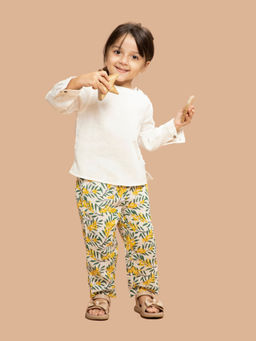 Kids of Greendeer - White & Multi Crinkle Soft Double Cotton Co-Ord (Set of 2)