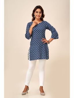 SVARCHI - Womens Cotton Geometric Print Straight Kurti Blue