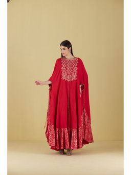 Inej - Kurta Cape Red with Pant (Set of 2)