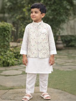 Mi Arcus - White Blended Fabric Embroidered Kurta With Pyjama & Nehru Jacket