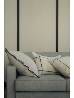 H&M - Home White Wool-Blend Boucl Cushion Cover