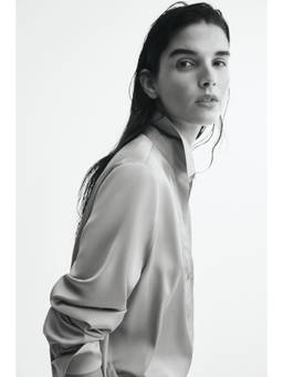 H&M - Women Beige V-Neck Shirt