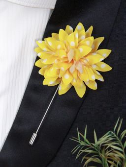 PELUCHE - Adorned with Spots Yellow Brooch Lapel Pin For Men
