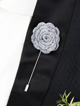 PELUCHE - Blooming Charm Grey Brooch Lapel Pin For Men