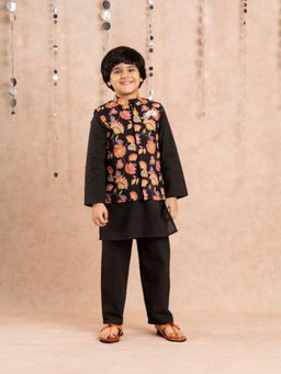 Lil Drama - Jaipur Boys Black Kurta & Pyjama With Jacket (Set of 3)
