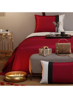 Stoa Paris - Red Polyester King Bedsheet with 2 Pillow Covers