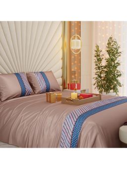 Stoa Paris - Beige Double Bedsheet with 2 Pillow Covers