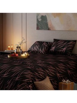 Stoa Paris - Noir Rouge Printed Satin King Bedsheet with 2 Pillow Covers