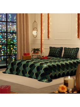 Stoa Paris - Geometric Green 300 Tc Satin Bedsheet with 2 Pillow Covers (King)