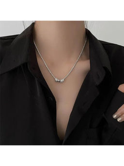 Salty Alpha - White Twinkling Rings Silver Necklace