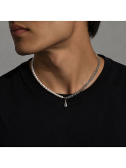 Salty Alpha - White Lustrous Charm Grace Necklace