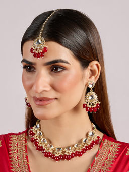 Azai by Nykaa Fashion - Red Kundan Beaded Festive Necklace with Drop Earrings & Maangtikka (Set of 3)
