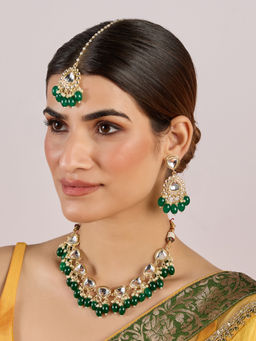 Azai by Nykaa Fashion - Green Kundan Beaded Festive Necklace with Earrings & Maangtikka (Set of 3)