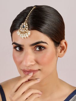 Azai by Nykaa Fashion - Gold Kundan Studded Pearl Oval Centre Piece Festive Maangtikka
